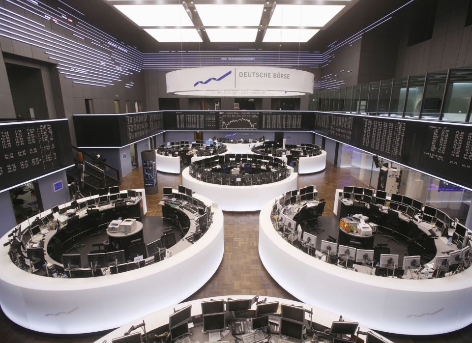 El sistema de intercambio usado por la Bolsa de Frankfurt es Xetra